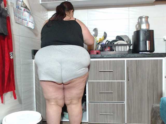 rosebbw6969 live cam on BongaCams