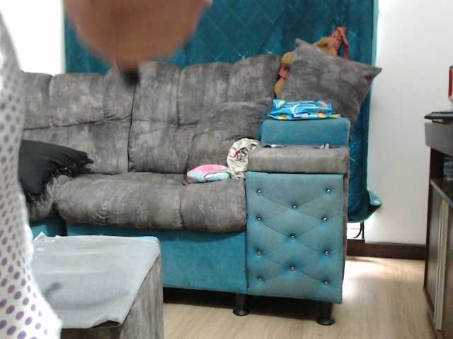 rosebbw6969 live cam on BongaCams
