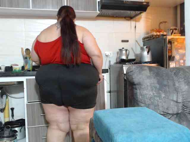 rosebbw6969 Live Webcam on BongaCams