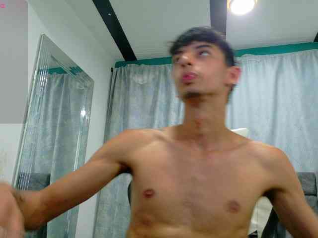 LyanLazar2BBC Live Webcam on BongaCams