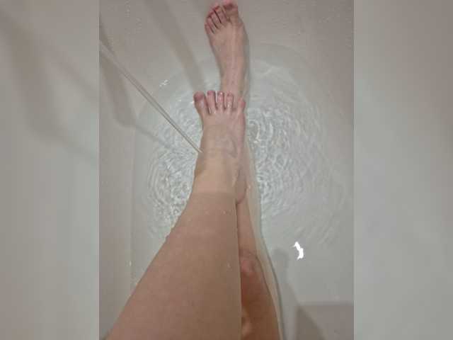 Kira Feet (Kira-Feet)