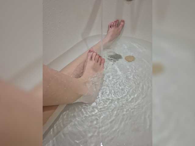 Kira-Feet