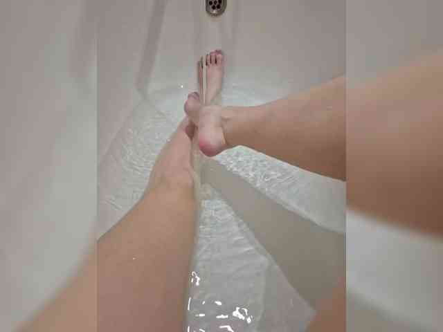 Kira-Feet