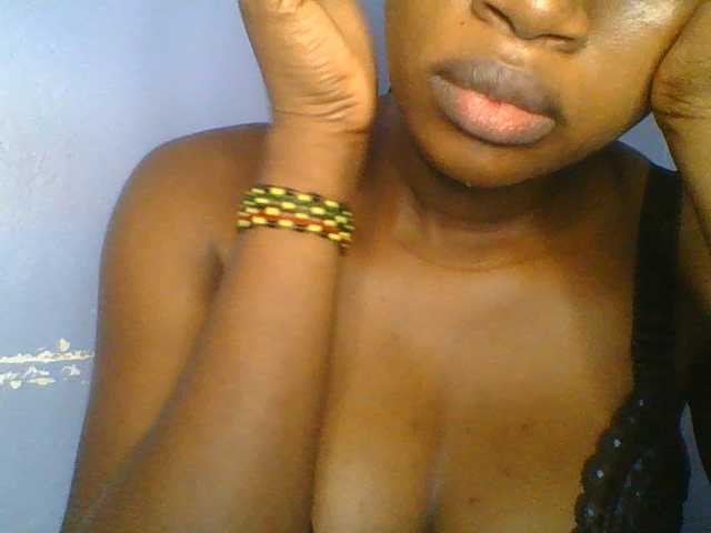 Sweetchely live cam on BongaCams