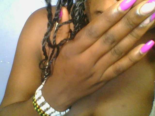 Sweetchely live cam on BongaCams