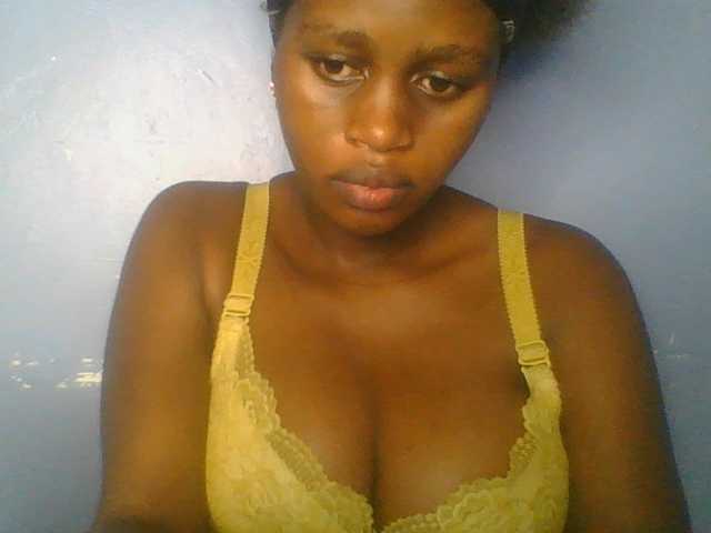 Sweetchely live cam on BongaCams