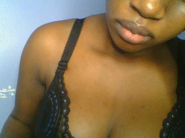 Sweetchely live cam on BongaCams