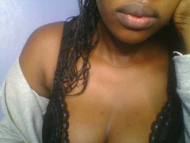 Sweetchely live cam on BongaCams