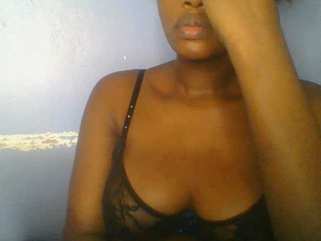 Sweetchely live cam on BongaCams
