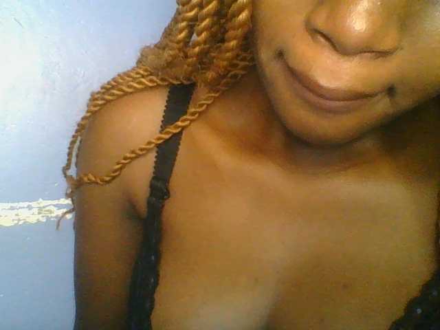 Sweetchely live cam on BongaCams