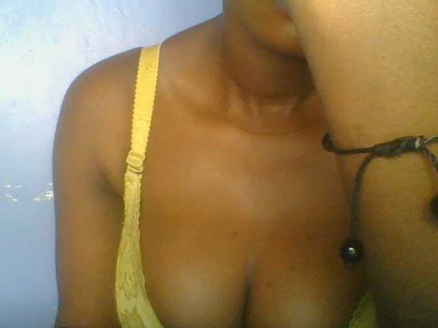 Sweetchely live cam on BongaCams