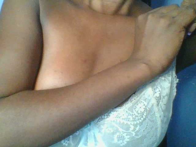 Sweetchely live cam on BongaCams