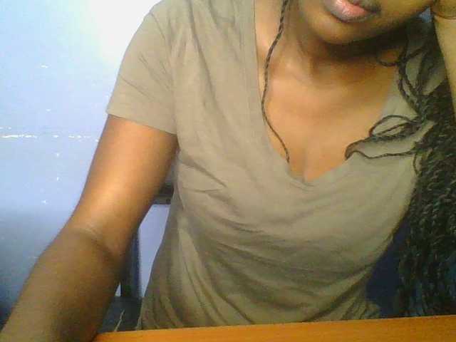 Sweetchely live cam on BongaCams