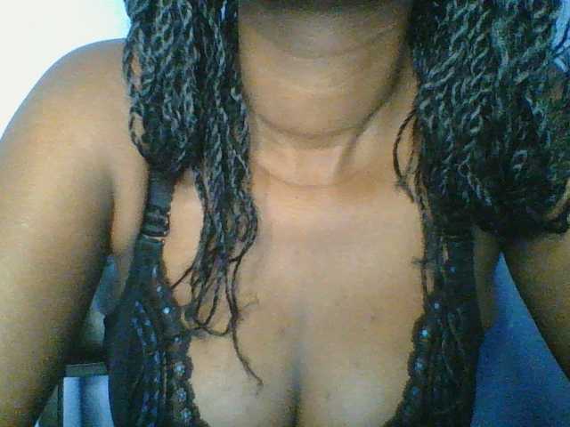 Sweetchely live cam on BongaCams
