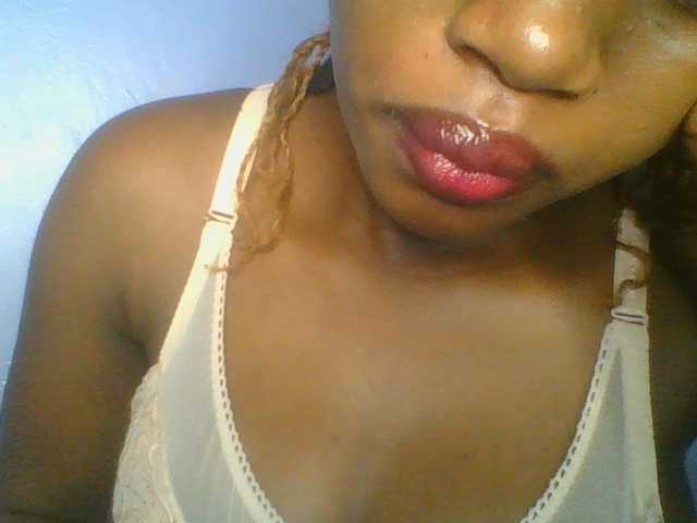 Sweetchely live cam on BongaCams