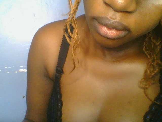 Sweetchely live cam on BongaCams