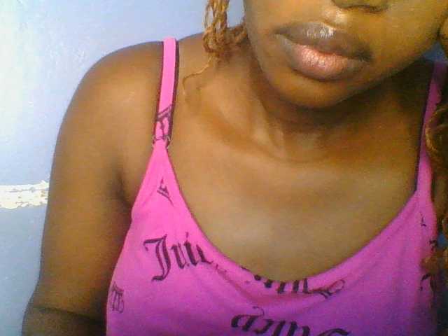 Sweetchely live cam on BongaCams