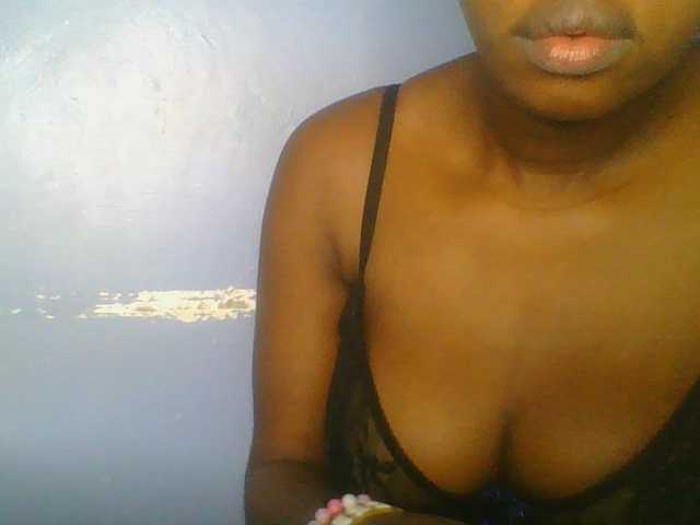 Sweetchely live cam on BongaCams