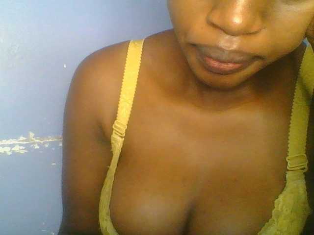 Sweetchely live cam on BongaCams