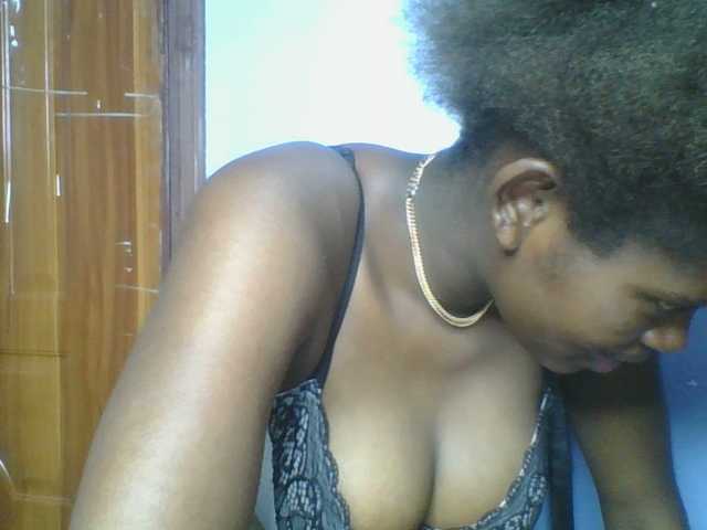 Sweetchely live cam on BongaCams