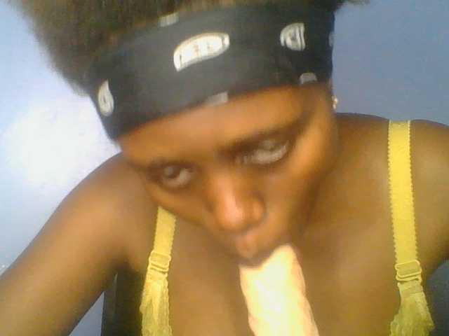 Sweetchely live cam on BongaCams