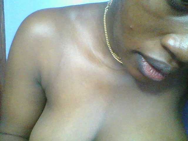 Sweetchely live cam on BongaCams