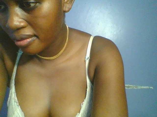 Sweetchely live cam on BongaCams