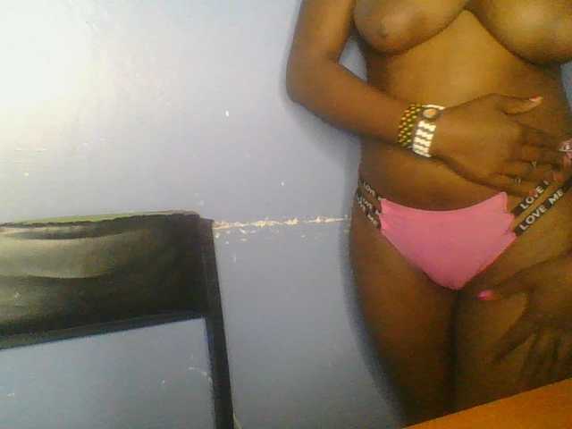 Sweetchely live cam on BongaCams