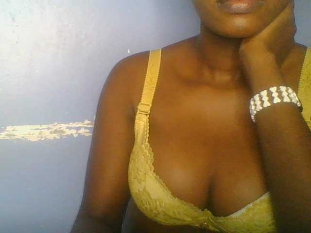 Sweetchely live cam on BongaCams