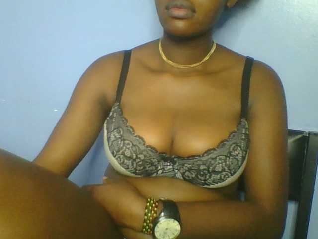 Sweetchely live cam on BongaCams