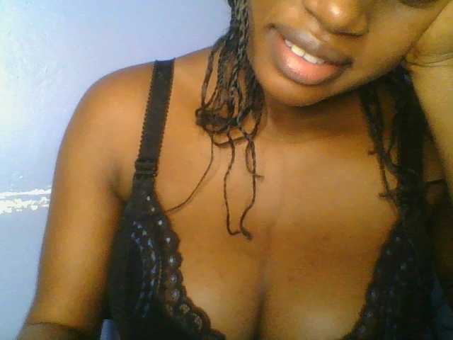 Sweetchely live cam on BongaCams