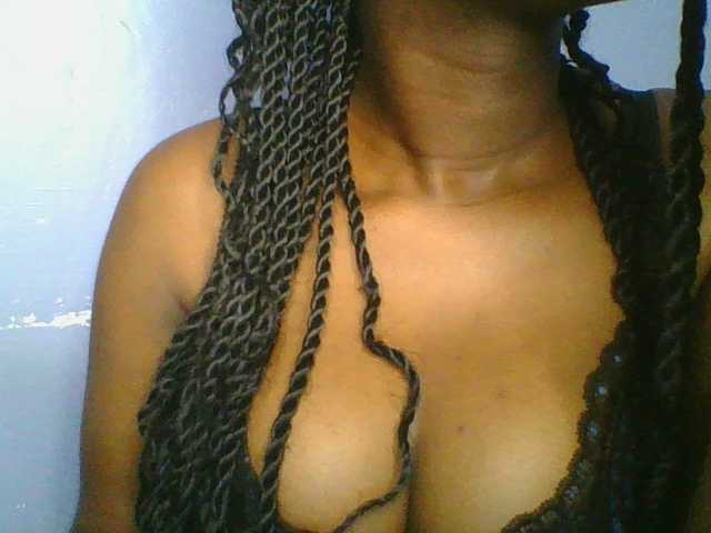 Sweetchely live cam on BongaCams