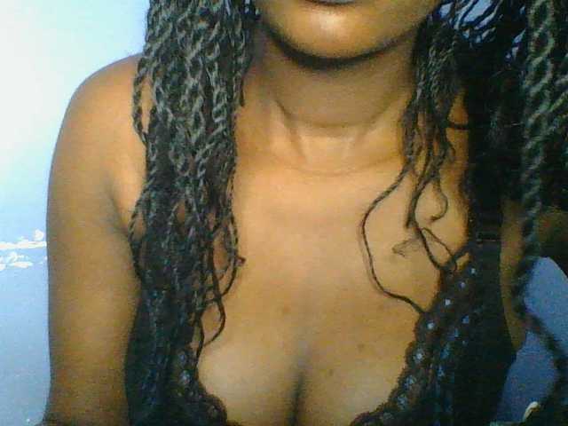 Sweetchely live cam on BongaCams
