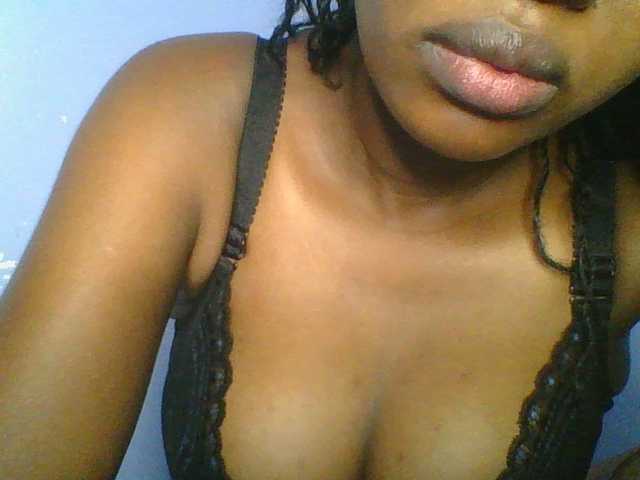 Sweetchely live webcam show