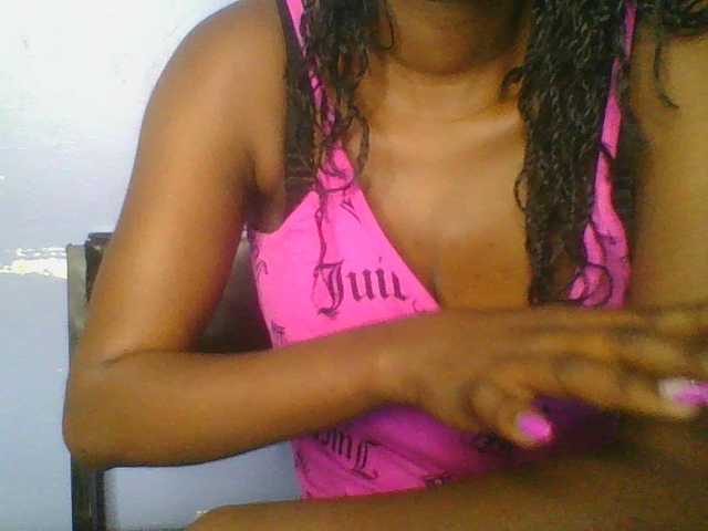 Sweetchely live webcam show