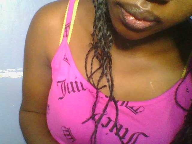Sweetchely live webcam show
