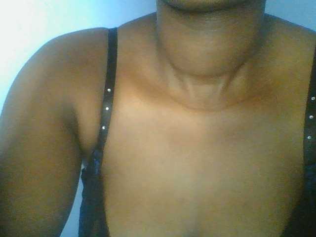 Sweetchely live cam on BongaCams