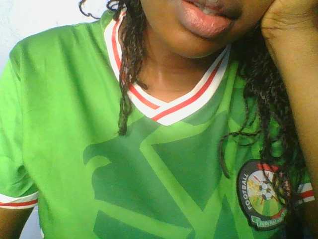 Sweetchely live cam on BongaCams