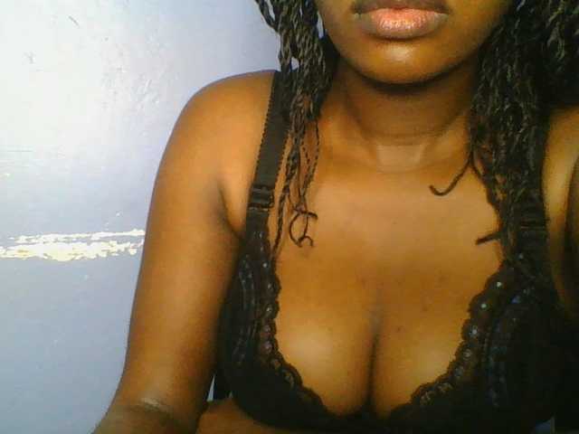 Sweetchely live cam on BongaCams