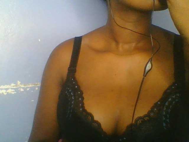 Sweetchely live cam on BongaCams