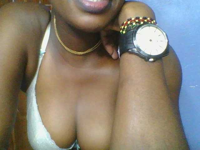Sweetchely live cam on BongaCams