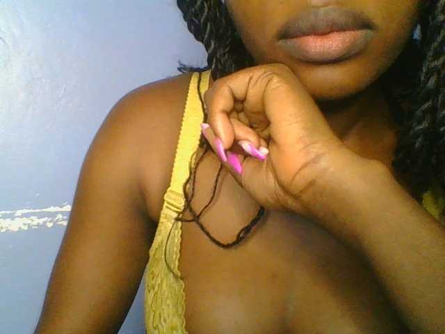 Sweetchely live cam on BongaCams
