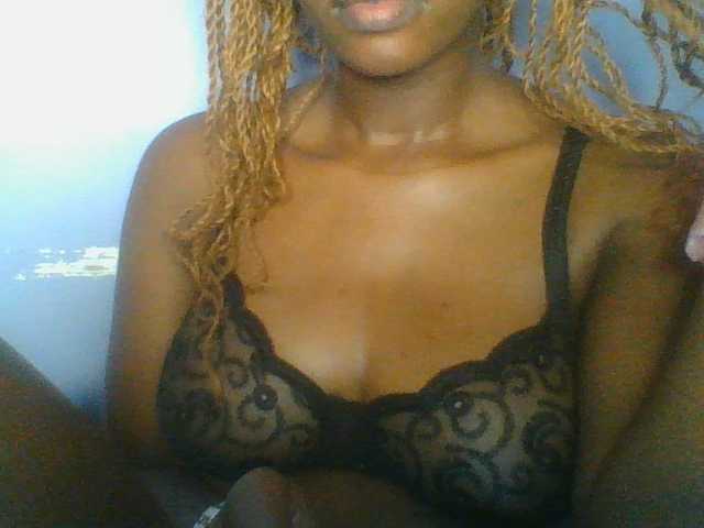Sweetchely live cam on BongaCams