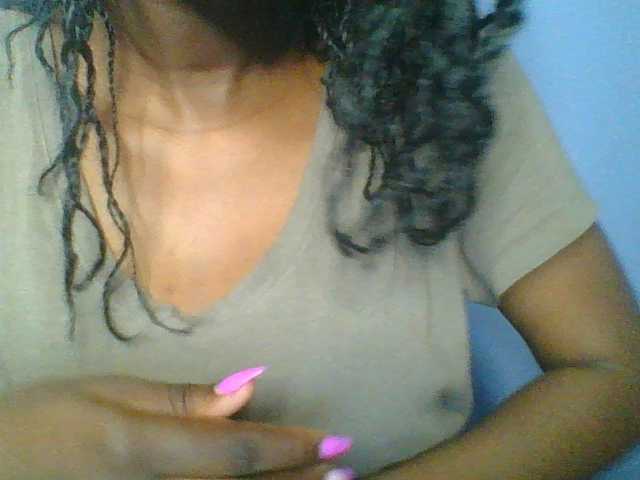 Sweetchely live webcam show