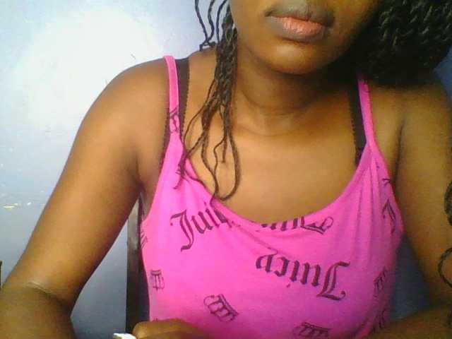 Sweetchely live cam on BongaCams
