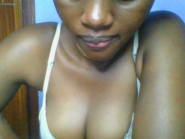 Sweetchely live cam on BongaCams