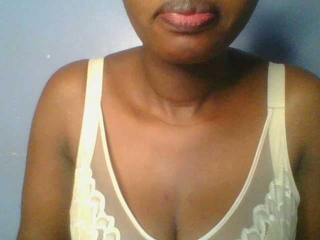 Sweetchely live cam on BongaCams