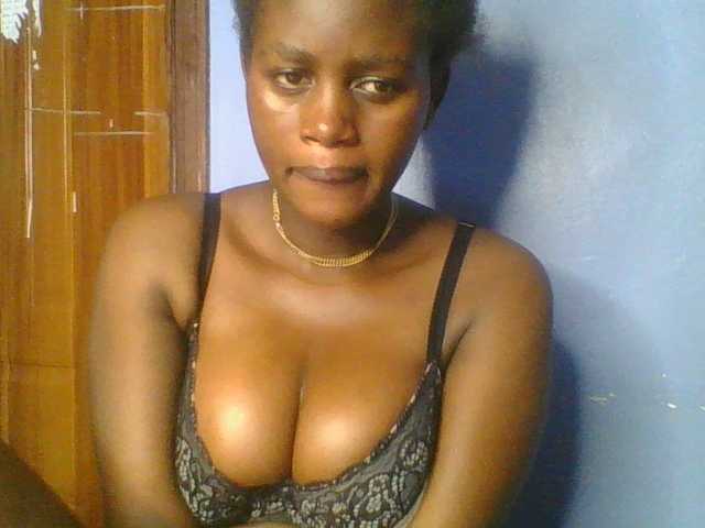 Sweetchely live cam on BongaCams