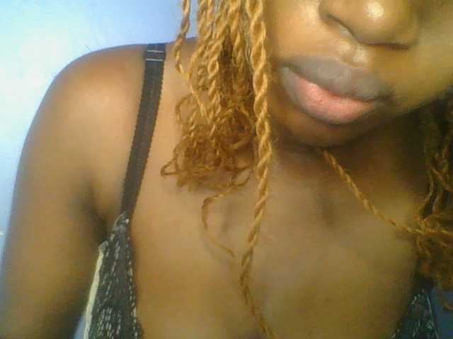 Sweetchely live cam on BongaCams