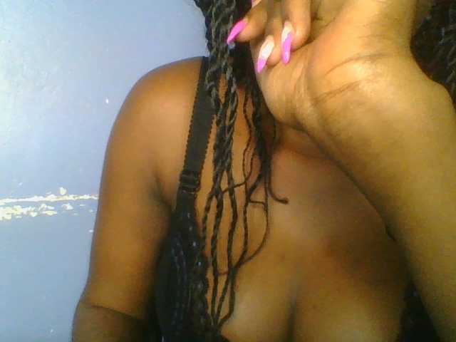 Sweetchely live cam on BongaCams
